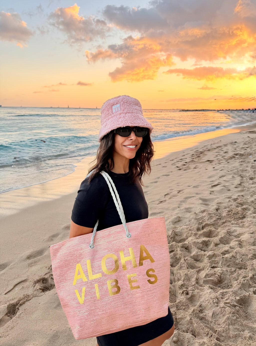 Aloha Vibes Hawai’i Large Tote Bag