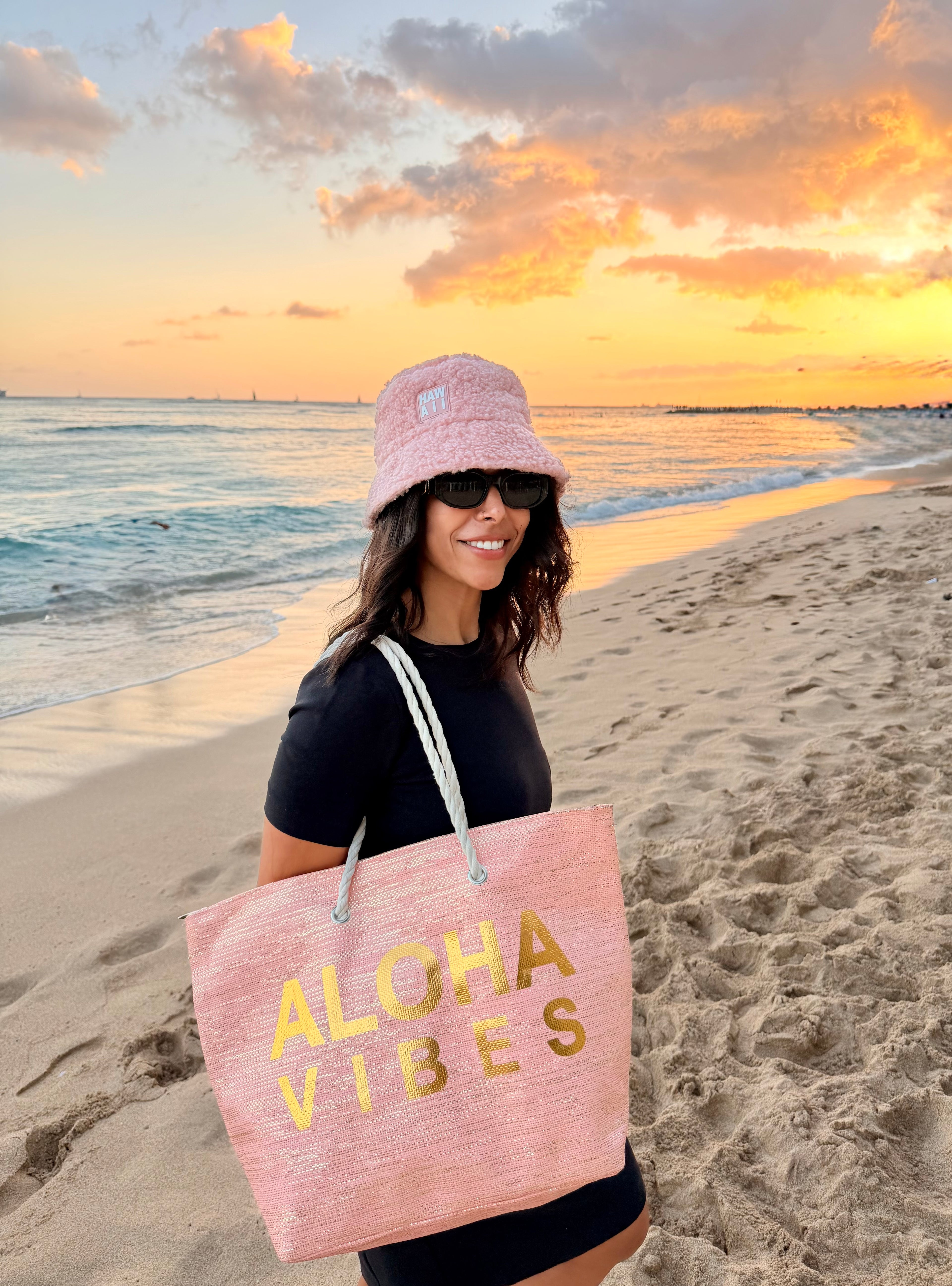 Aloha Vibes Hawai’i Large Tote Bag